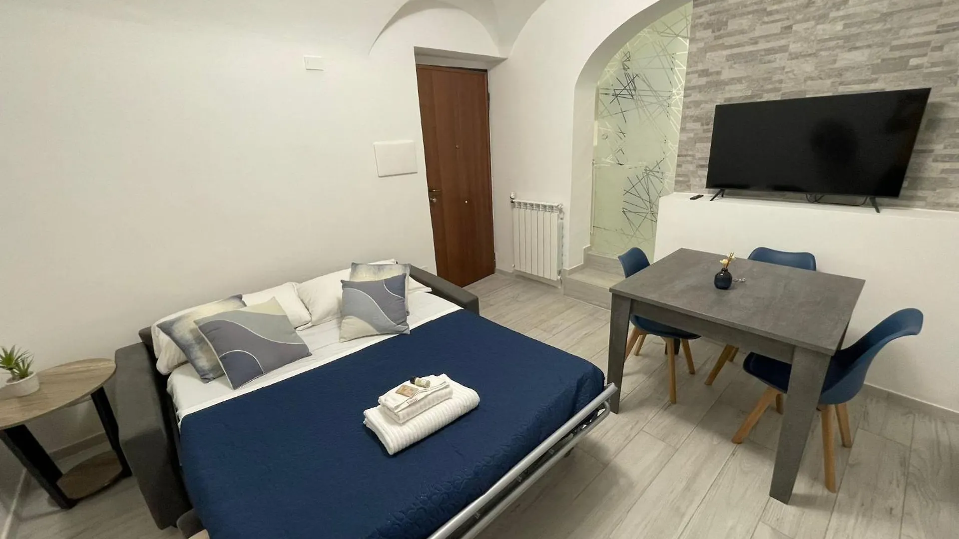 Holiday home Trastevereloft228 Apt. White Rome